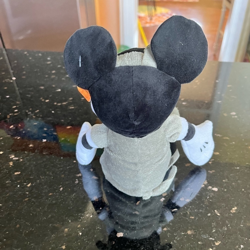 Zombie Minnie Mouse Disney - Picture 6 of 7